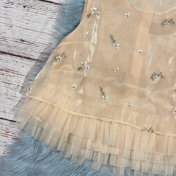 Mable Tulle Bottom Shift Floral Top In Cream Beige - Picture 5 of 8